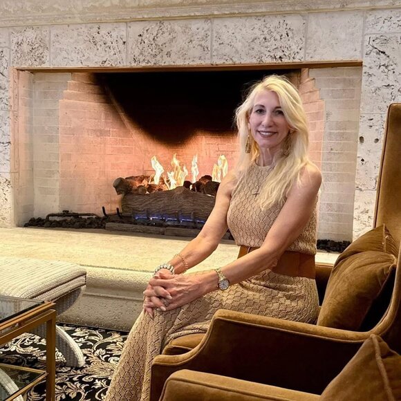 Dj's Posh Notifications! ❤️ HI FRIENDS LIKE THIS LISTING FOR DEALS & SHOWS! - Picture 2 of 13